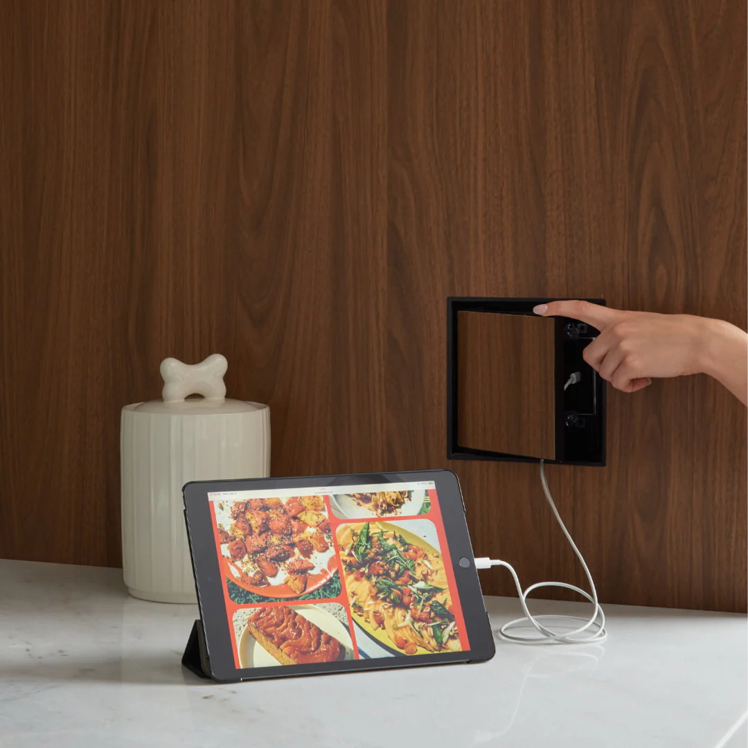 Framed No-See Receptacle Mount [Luxe] - Image 7